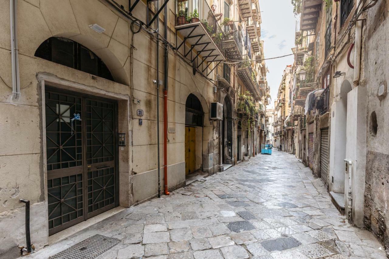 Case Barbera Via Parlamento Palermo Esterno foto